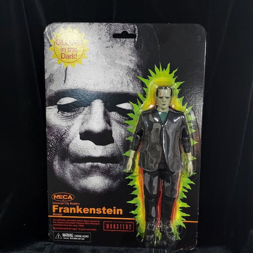 Frankenstein Sealed VHS 1931 Karloff &Clive Original UNIVERSAL 8"glow figure - Picture 2 of 15